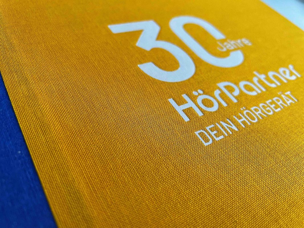 Solides Handwerk und Individualität - eine umfangreiche Chronik erzählt von 30 Jahren HörPartner-Geschichte
